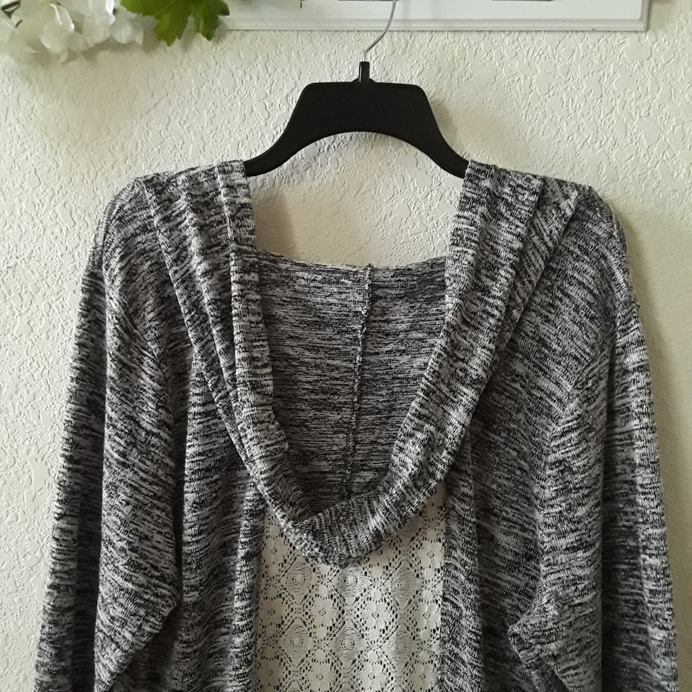 Miss Chevious sz:2X Hooded Long Sleeve Top - Picture 6 of 8